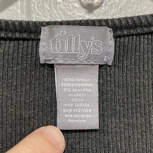 Tillys Womens Ribbed Crop Long Sleeve Tee Size Large Gray Fitted Boxy Skater - Picture 2 of 4